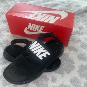 Nike Tanjun performance sandals